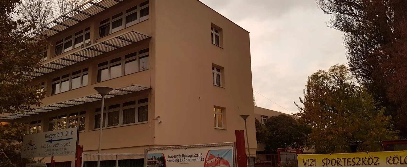 Ifjúsági Szálló és Kemping