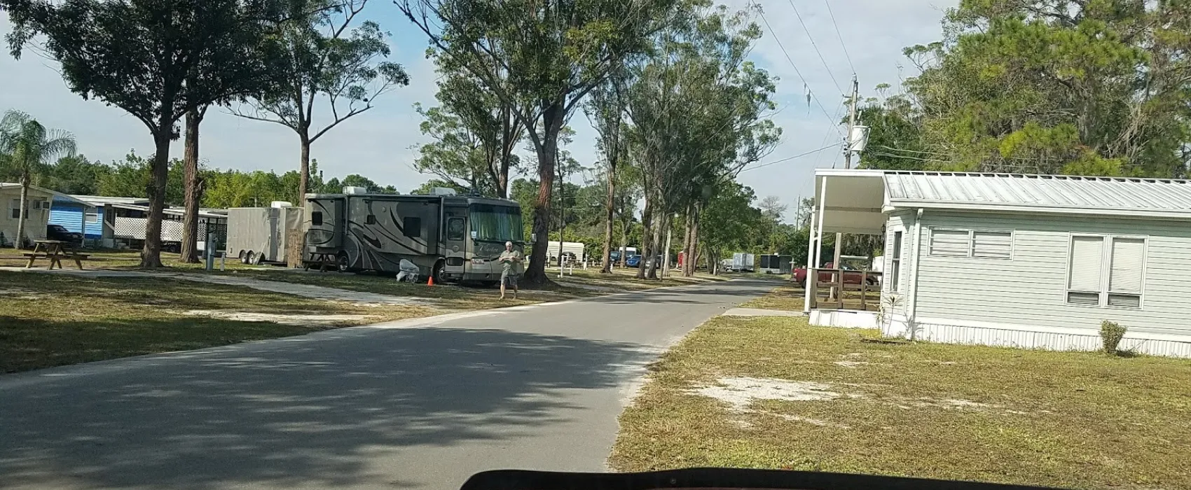 Tampa South RV Resort