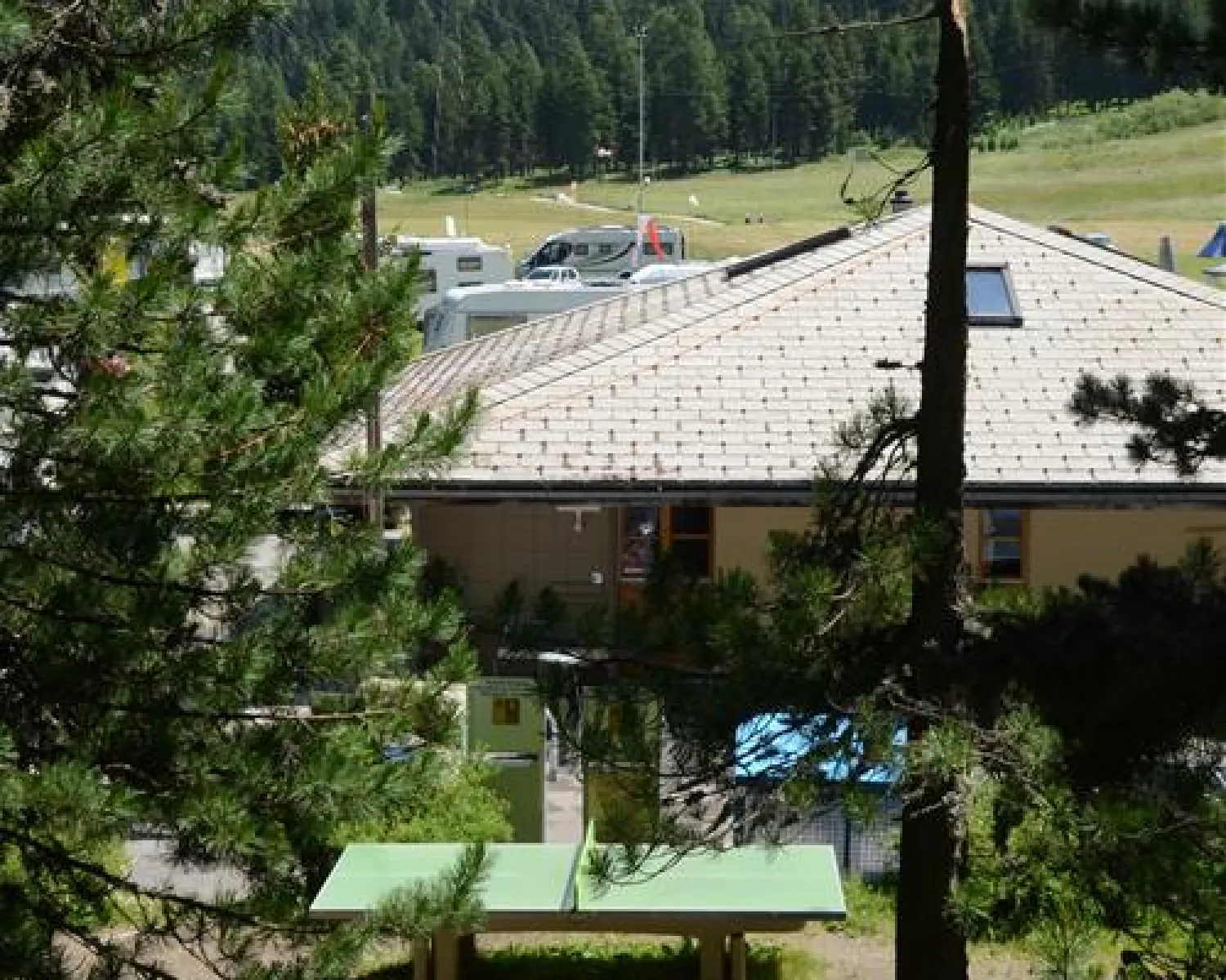 Camping Les Iles in Switzerland - Spottocamp - Spottocamp