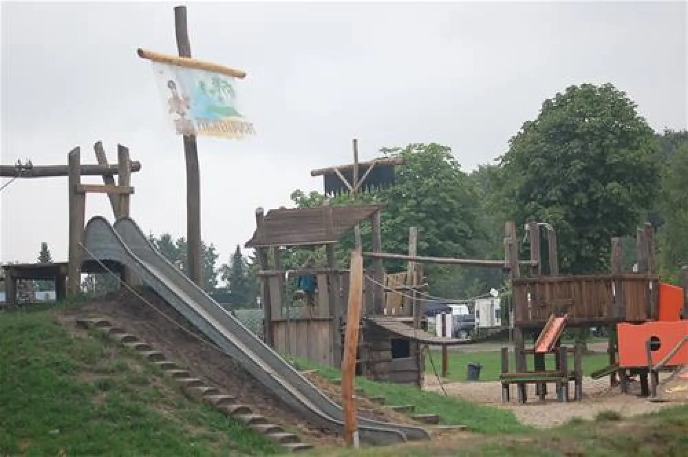 Camping & Ferienpark Falkensteinsee