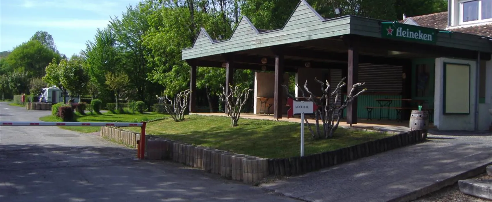 Flower Camping - Le Pontet  