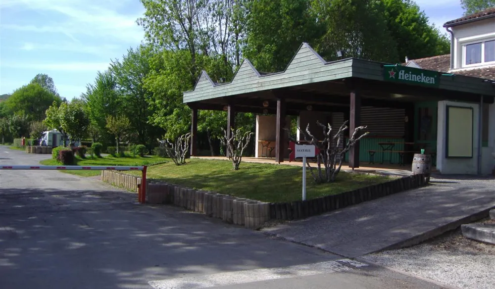 Flower Camping - Le Pontet  