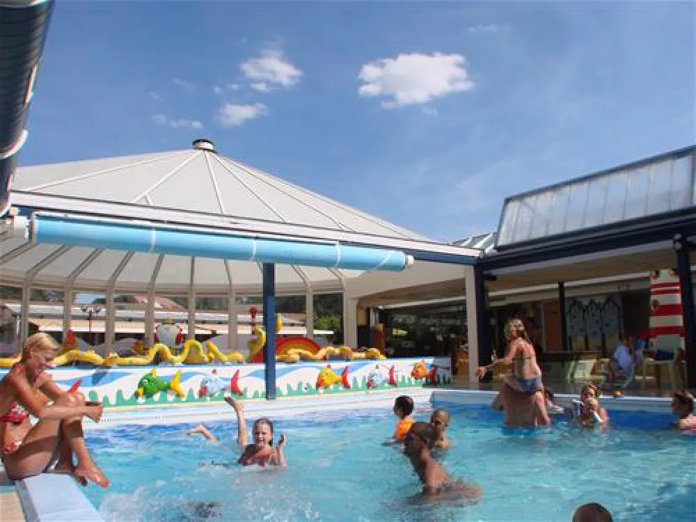 Campingpark & Wellness Ons Buiten