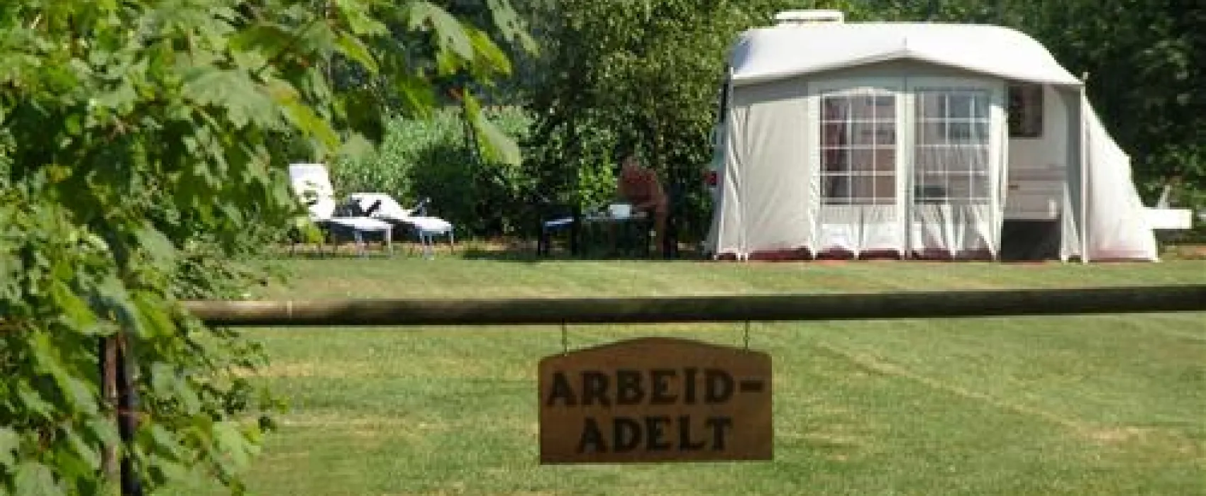 Camping Arbeid Adelt