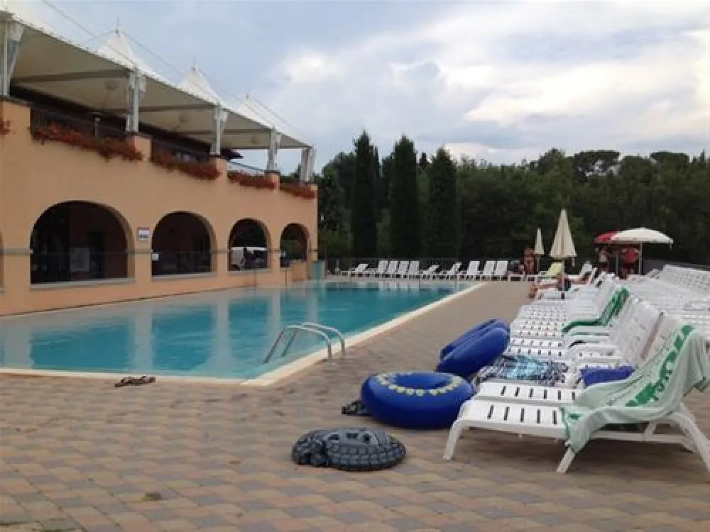 Campeggio Norcenni Girasole Club