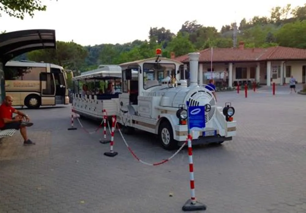 Campeggio Norcenni Girasole Club