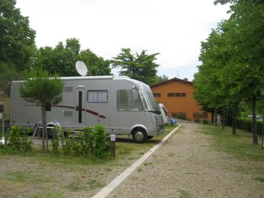 Campeggio Norcenni Girasole Club