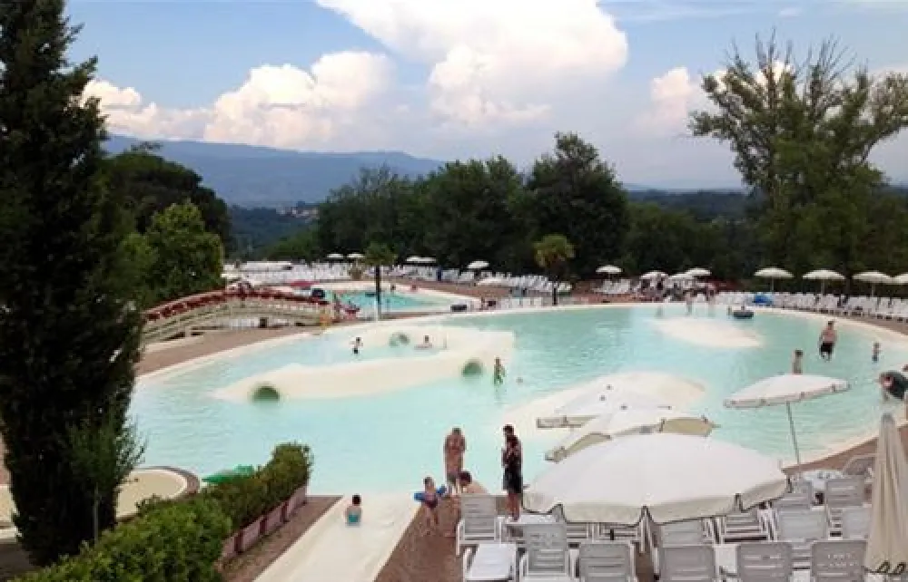 Campeggio Norcenni Girasole Club