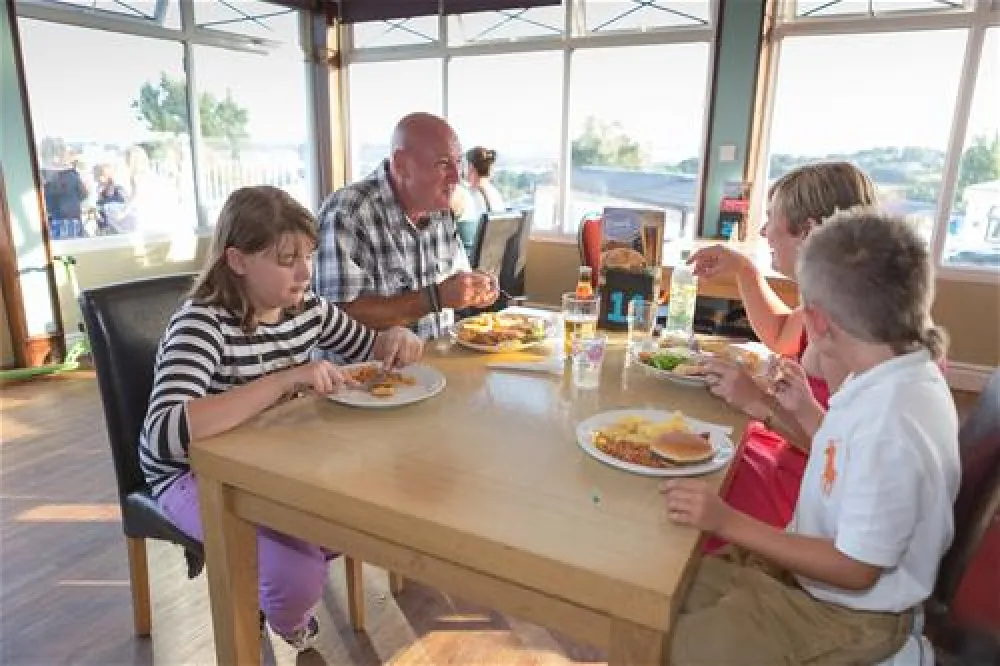 Nodes Point Holiday Park