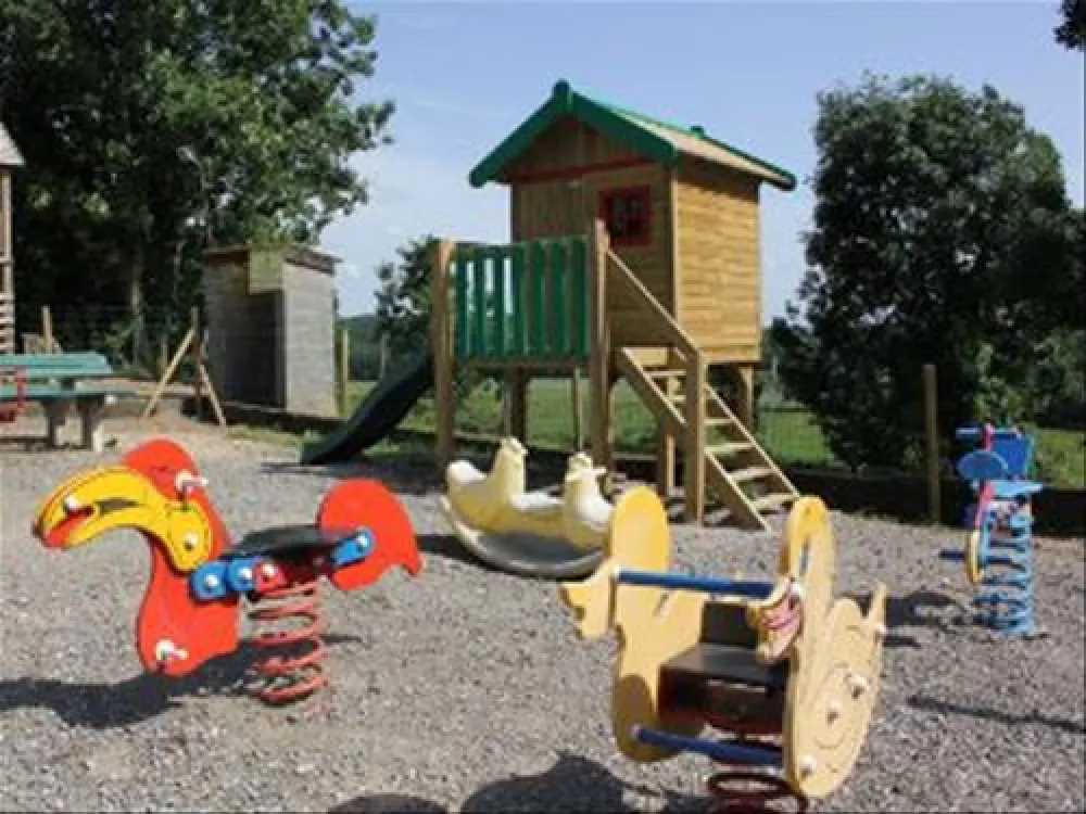 Camping de Durnal - Le Pommier Rustique