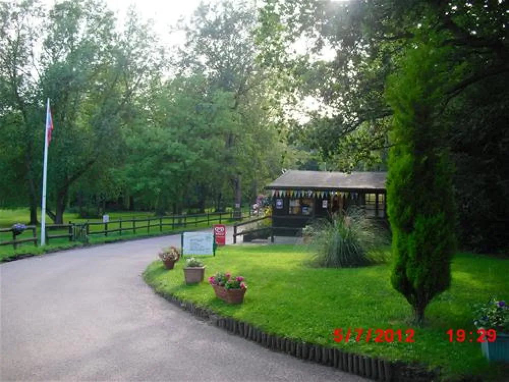 Kelvedon Hatch Camping and Caravanning Club Site