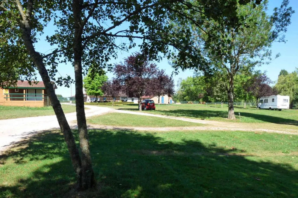 Camping Municipal De L'etang Titard