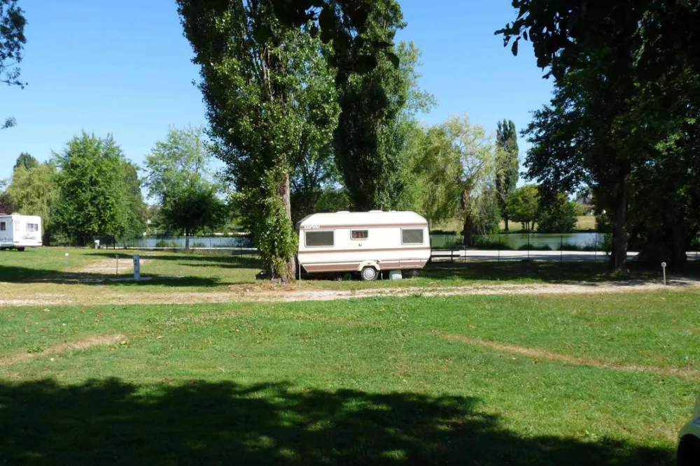 Camping Municipal De L'etang Titard