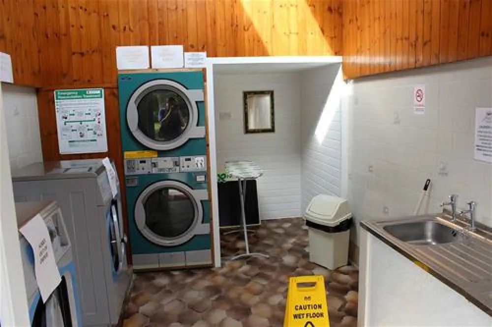 Riverside Caravan Park