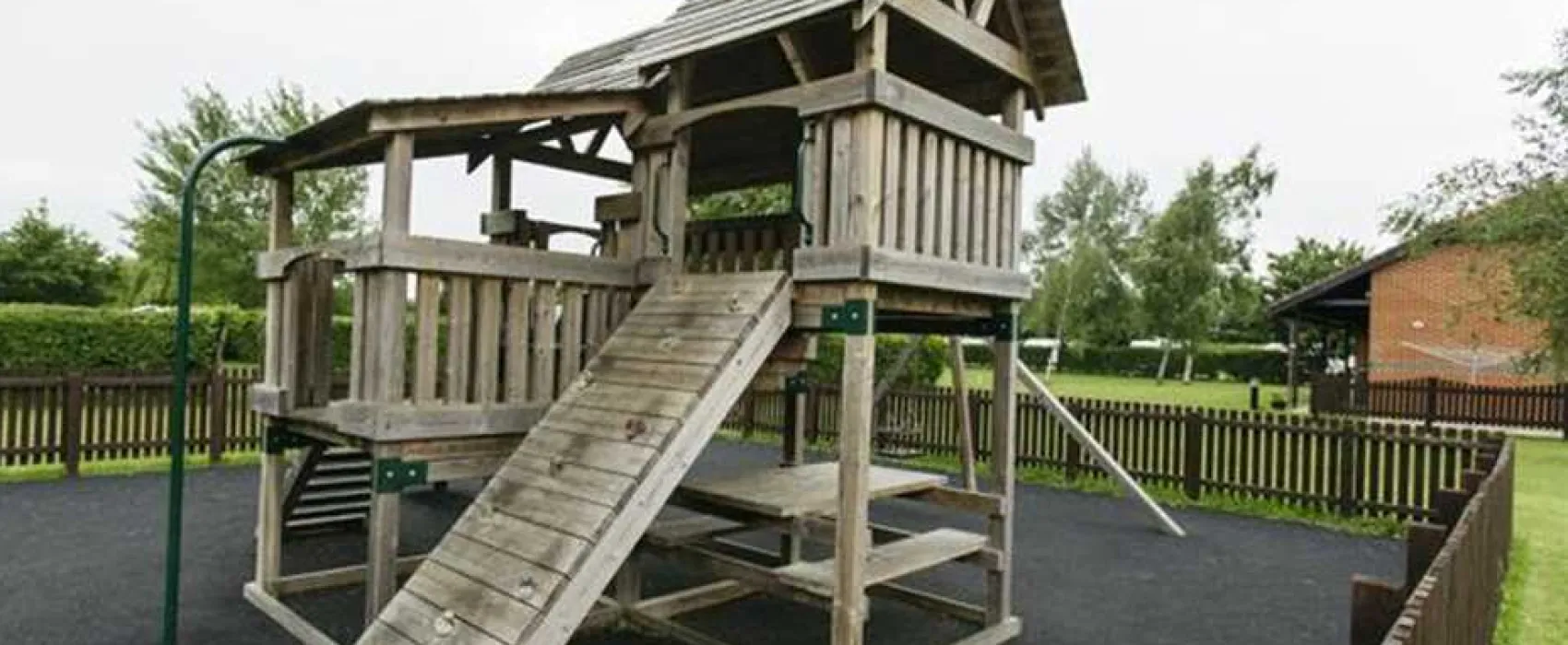 Devizes Camping and Caravanning Club Site