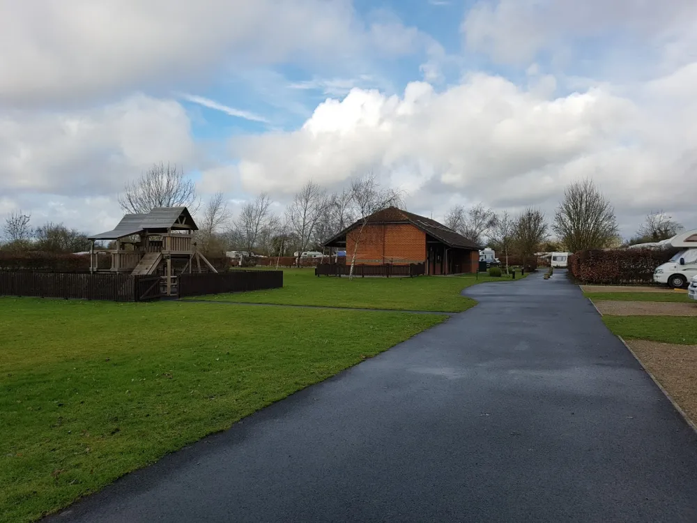 Devizes Camping and Caravanning Club Site