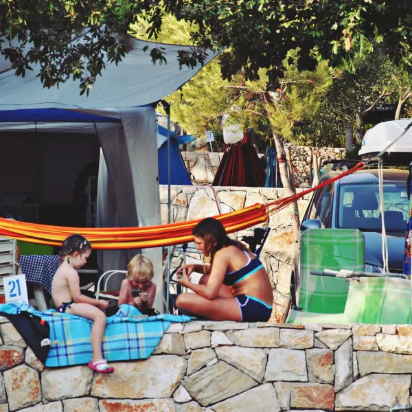 Maestral Camping