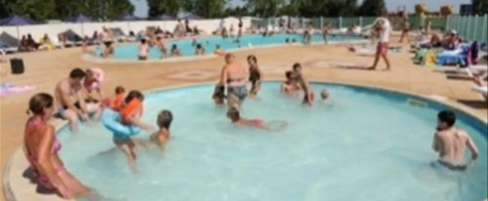 Village-Center Les Almadies