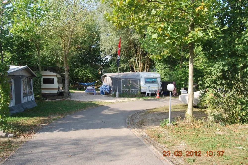 Geneva City Camping Bois de Bay