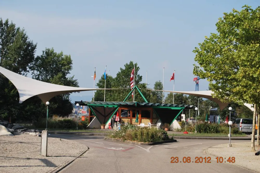 Geneva City Camping Bois de Bay