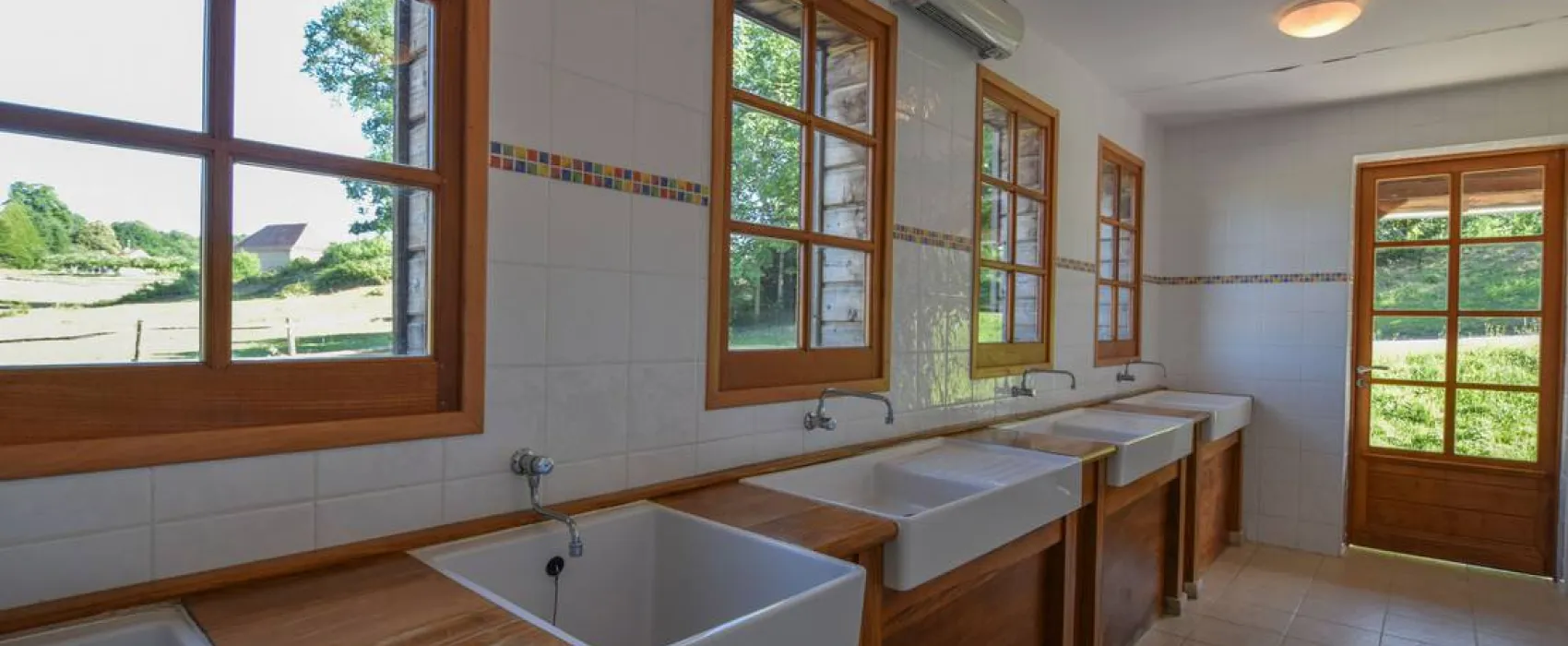 Camping - Domaine d'Essendiéras