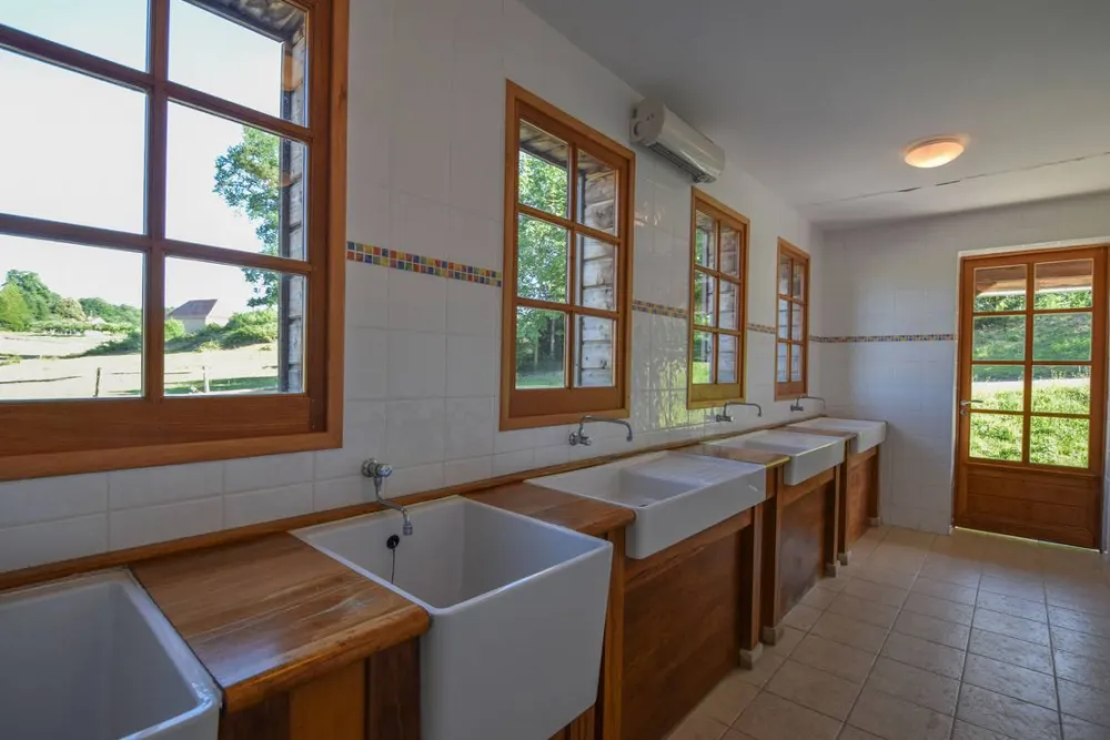 Camping - Domaine d'Essendiéras