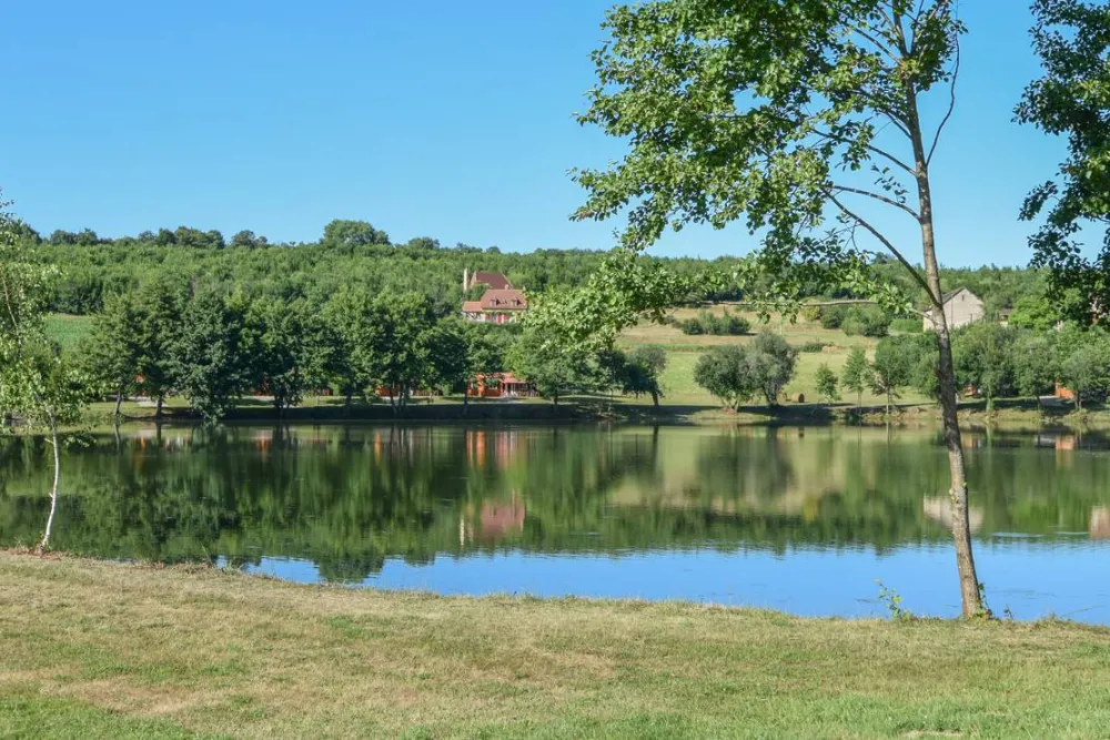 Camping - Domaine d'Essendiéras