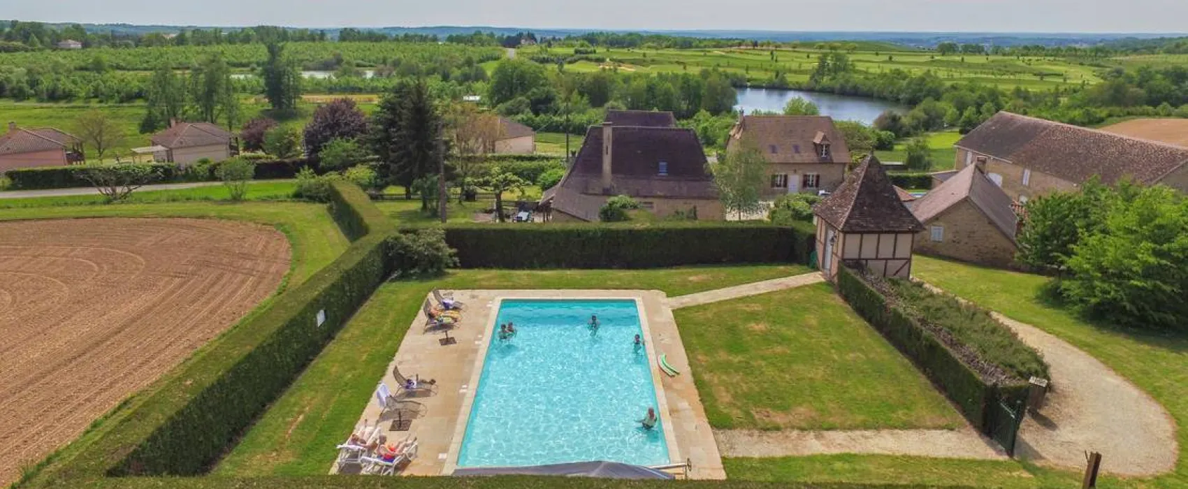 Camping - Domaine d'Essendiéras