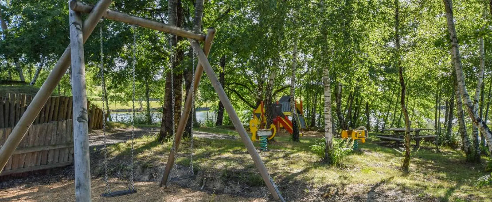 Camping - Domaine d'Essendiéras
