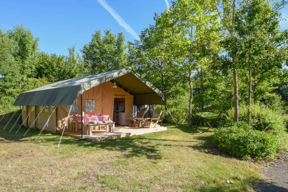 Camping - Domaine d'Essendiéras