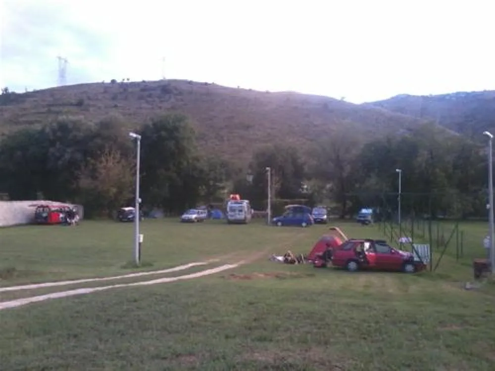 River Camp - HALF ISLAND Buna