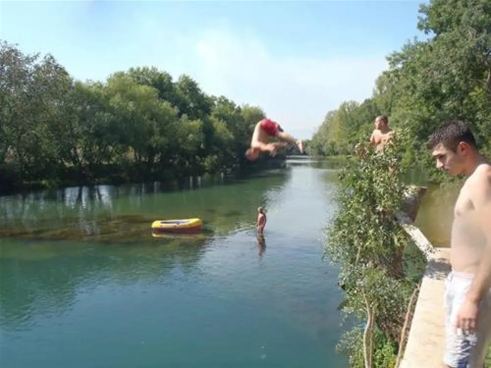 River Camp - HALF ISLAND Buna