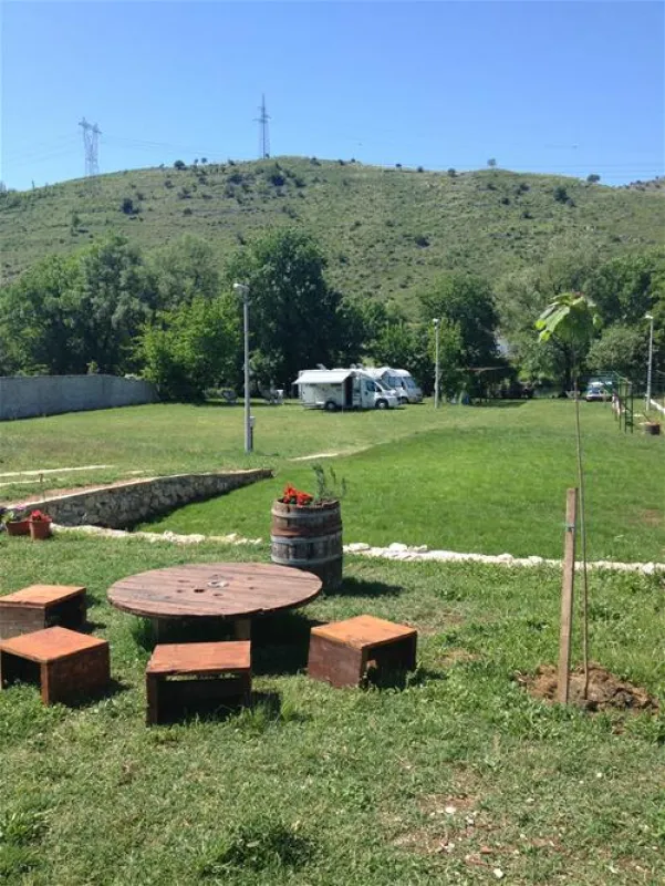 River Camp - HALF ISLAND Buna