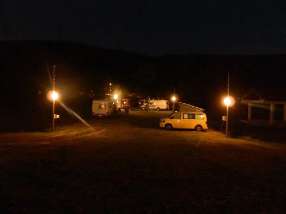 River Camp - HALF ISLAND Buna