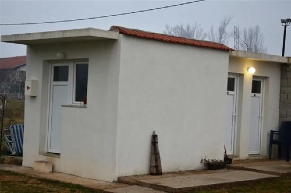 River Camp - HALF ISLAND Buna