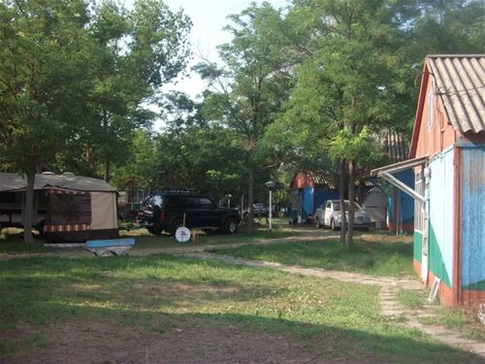 Kemping dlya karavanov "V gostyah u Jokera"