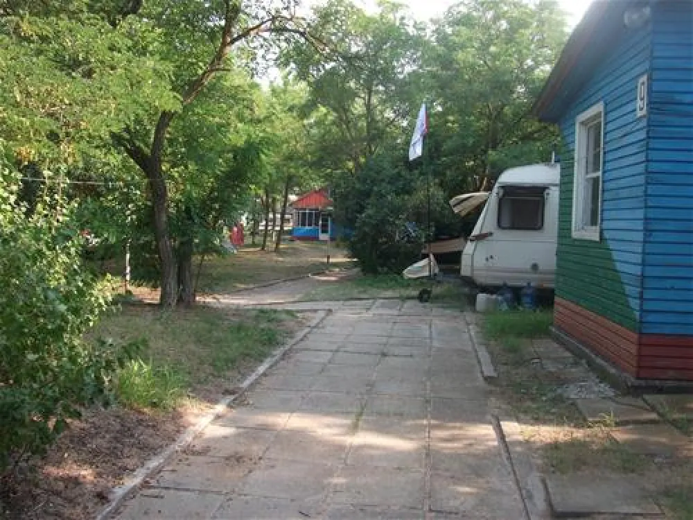 Kemping dlya karavanov "V gostyah u Jokera"