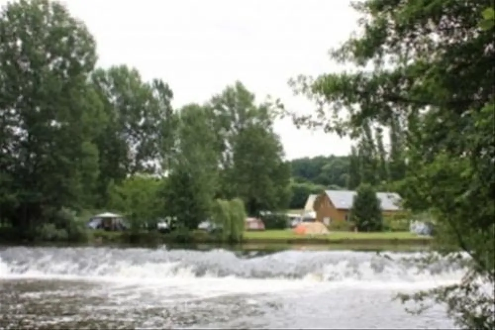 Camping les Rochers des Parcs