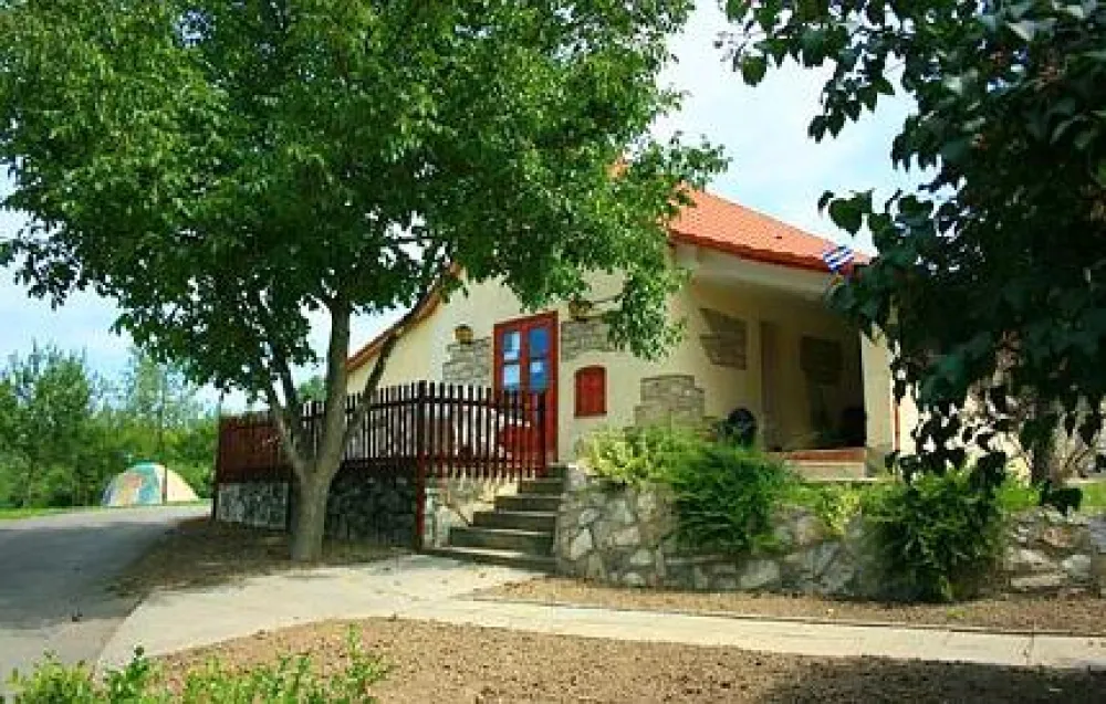 Camping Máré Vára