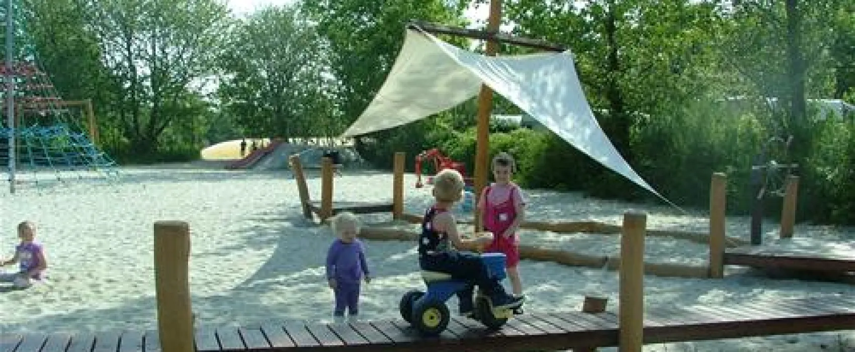 CampWest SportResort