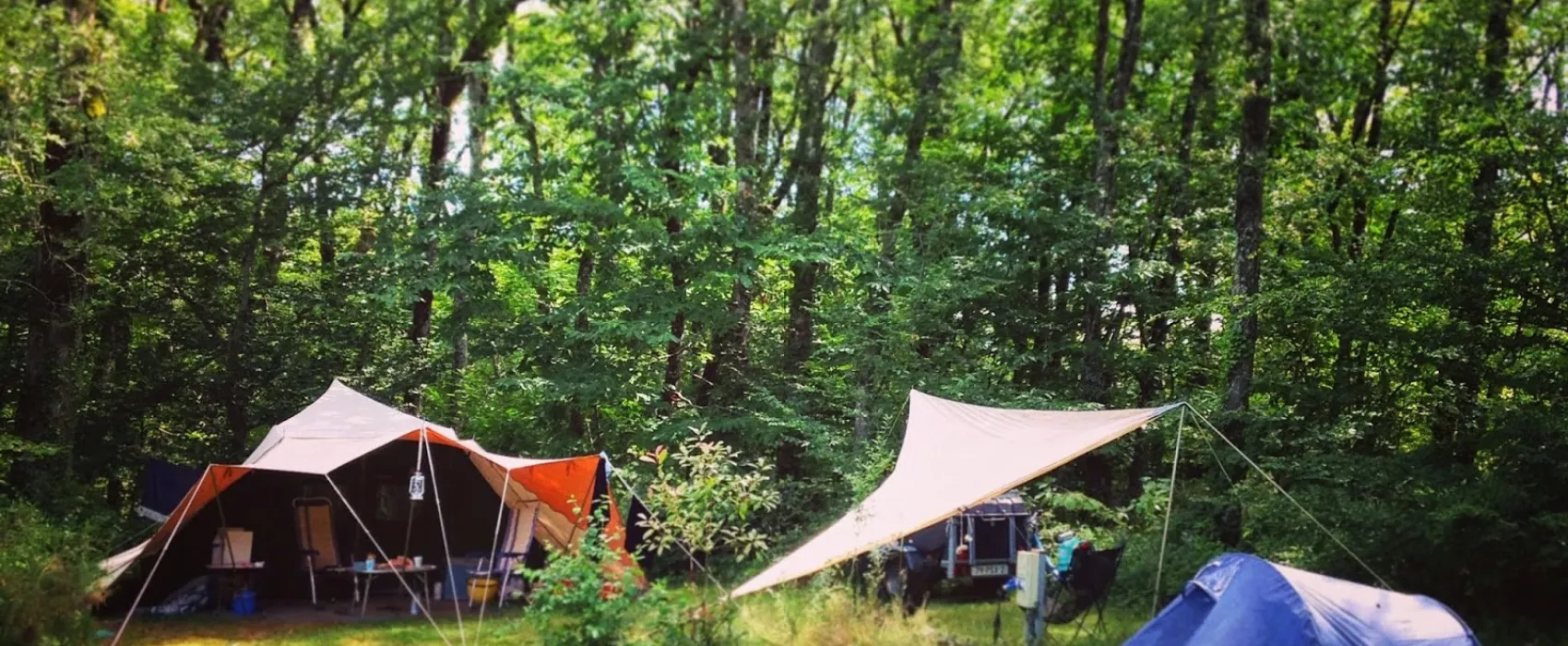 Camping aire naturelle le Gout de Li  