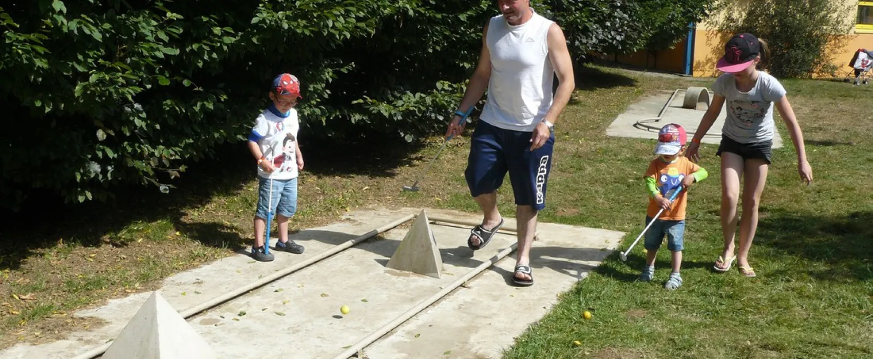 Village Center - Le Bois De Pleuven