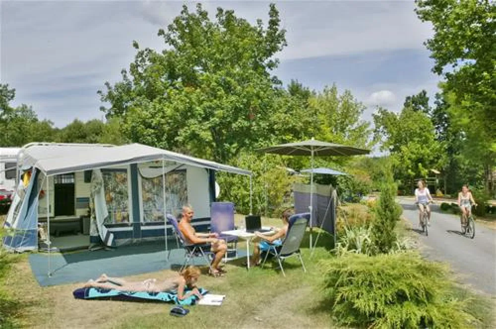 Camping La Peyrugue  