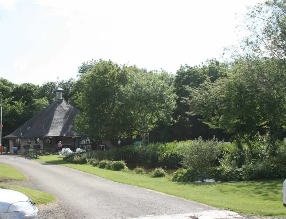 Waters Edge Caravan Park