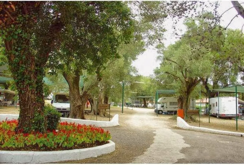 Campeggio Arco Naturale