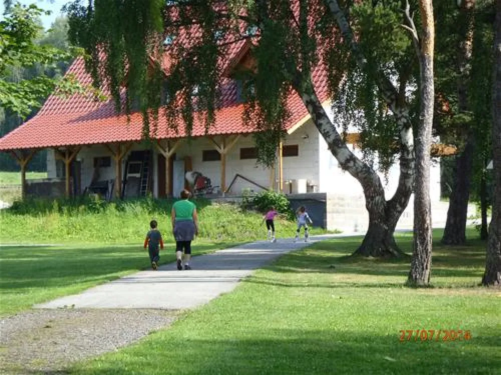 Autokemp Karlovy Dvory II