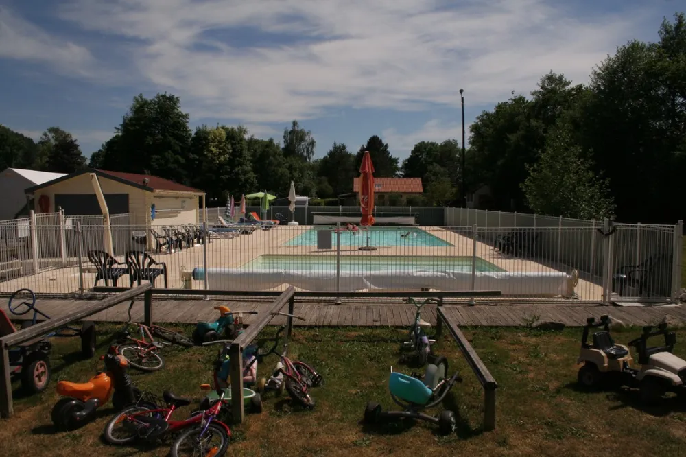 Camping Municipal Les Deux Rivieres  