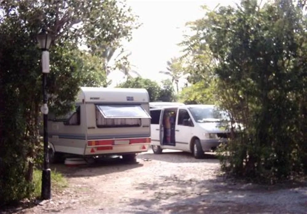Camping Malvarrosa de Corinto