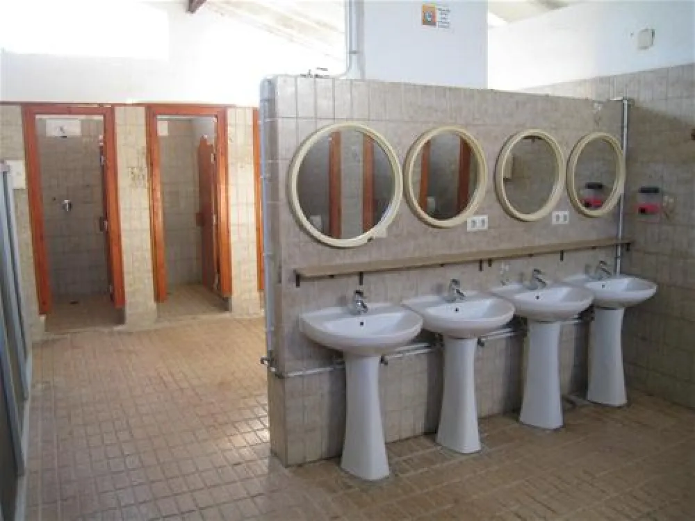 Camping Malvarrosa de Corinto