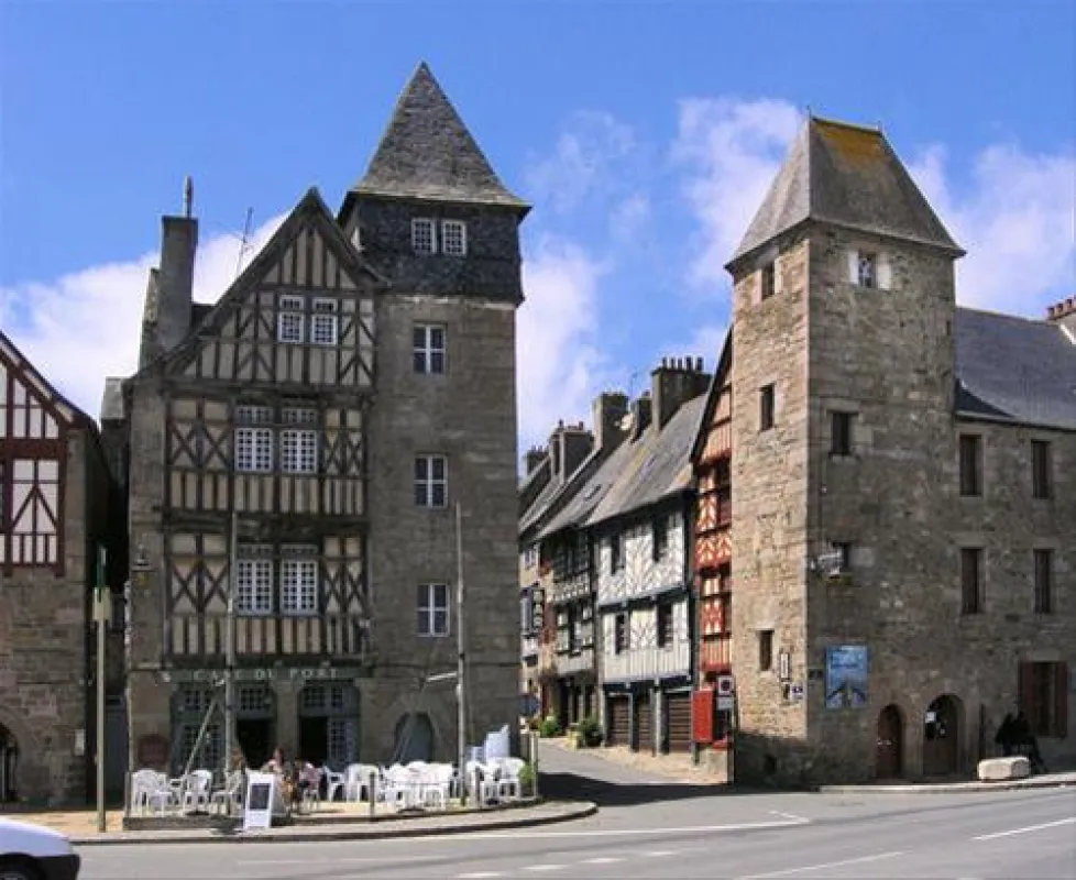 Camping aire naturelle Le Coq Hardi  